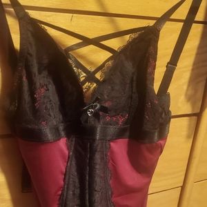 Black and red open back